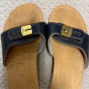 Dr. Scholl's
Leather Buckle Hardware Platform Slide Sandals